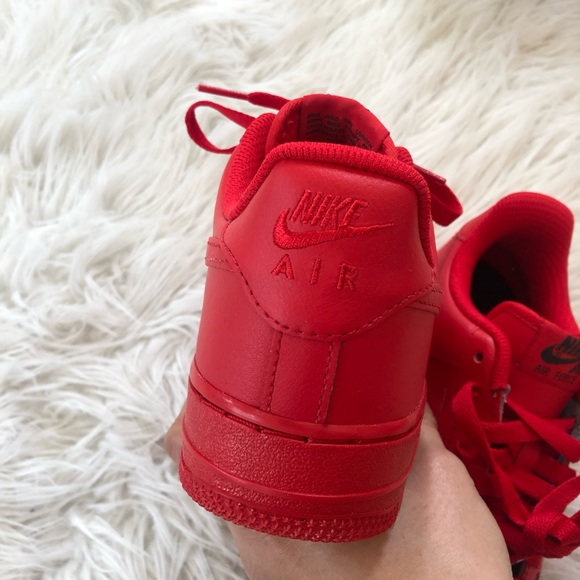 ✔️ New✔️ NIKEID triple red Air Force 1 Low - Picture 4 of 7
